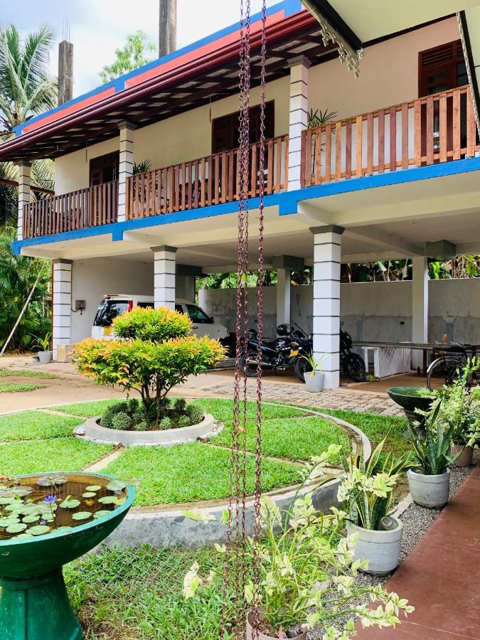 Hotel Pearl Gardens Midigama East Exterior foto